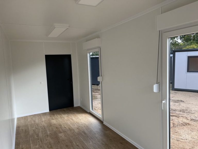 Contenedor de oficina estándar 6,00 x 2,43 m