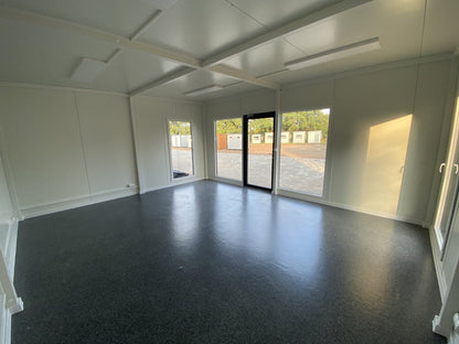 Contenedor de oficina tipo "London" 6,00 x 5,00 m