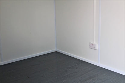 Contenedor de oficina de 20 Pies con 2 ventanas (Ref:1096)