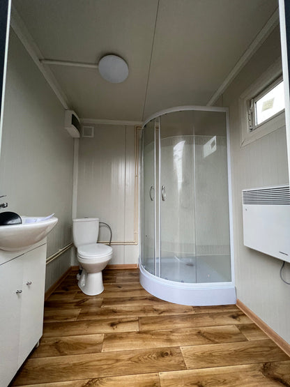 CONTENEDOR SANITARIO 2,00 x 2,00 M CON DUCHA Y CISTERNA