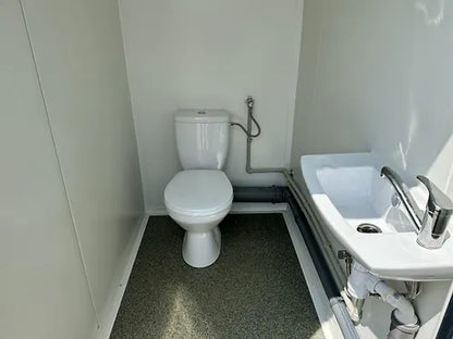 Contenedor Sanitario con 3 Cabinas ( Ref: S2107 )