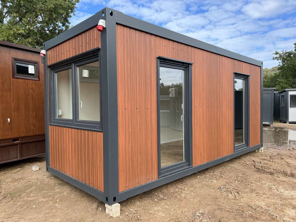 Contenedor de oficina estándar 6,00 x 2,43 m