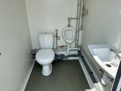 Contenedor Sanitario con 3 Cabinas ( Ref: S2107 )